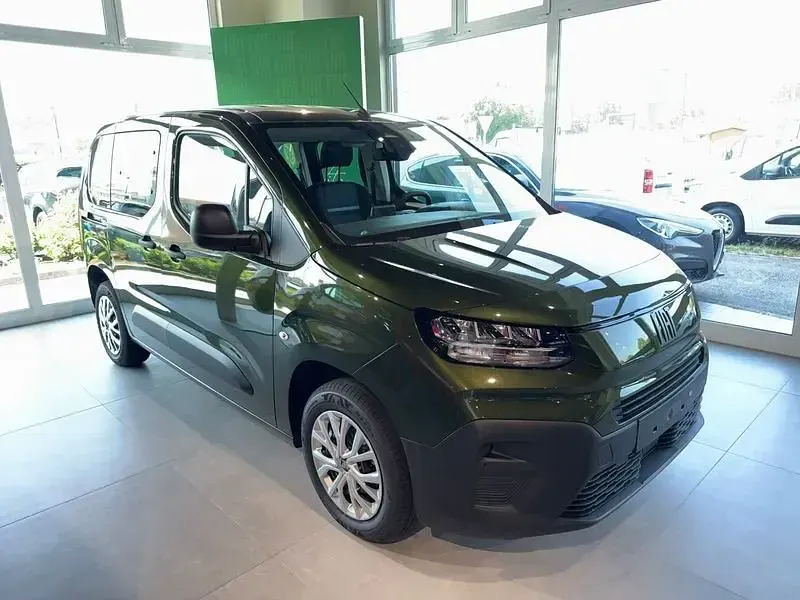 Usata Fiat Qubo Pop 101 CV (74 kW) 2026 Monovolume