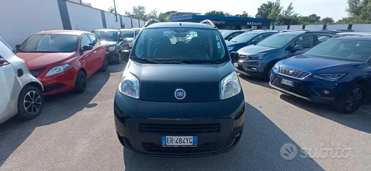 Usata Fiat Qubo Trekking 70 CV (51 kW) 2013 Grigio Monovolume