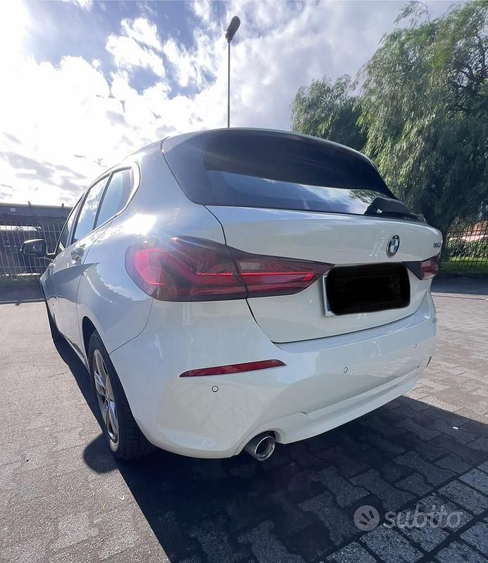 Usata BMW 116 Advantage 115 CV (84 kW) 2022 Bianco Utilitaria