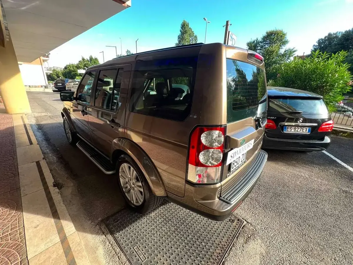 Usata Land Rover Discovery 4 HSE 245 CV (180 kW) 2011 Bronzo SUV