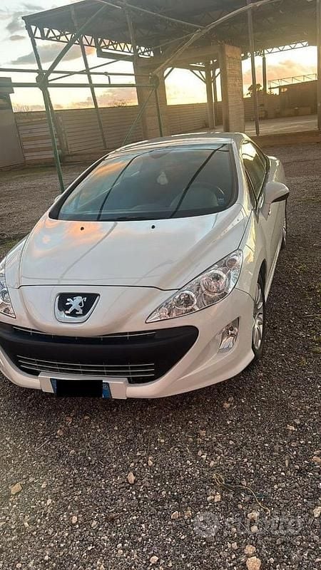 Usata Peugeot 308 CC 112 CV (82 kW) 2011 Bianco Cabrio