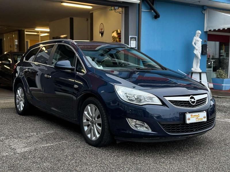 Occasion Opel Astra Cosmo 110 ch (80 kW) 2011 Bleue Break