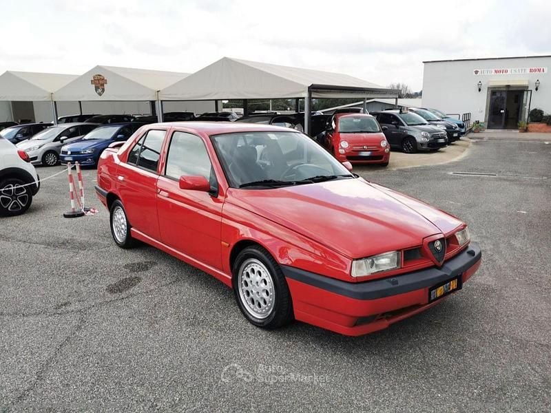 Rosso Usata 1993 Alfa Romeo 155 Tre volumi | 21.900 € - Immagine 1/4