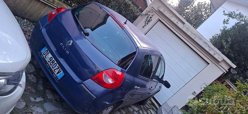 Usata Renault Clio II Rip Curl 85 CV (62 kW) 2007 Blu Berlina
