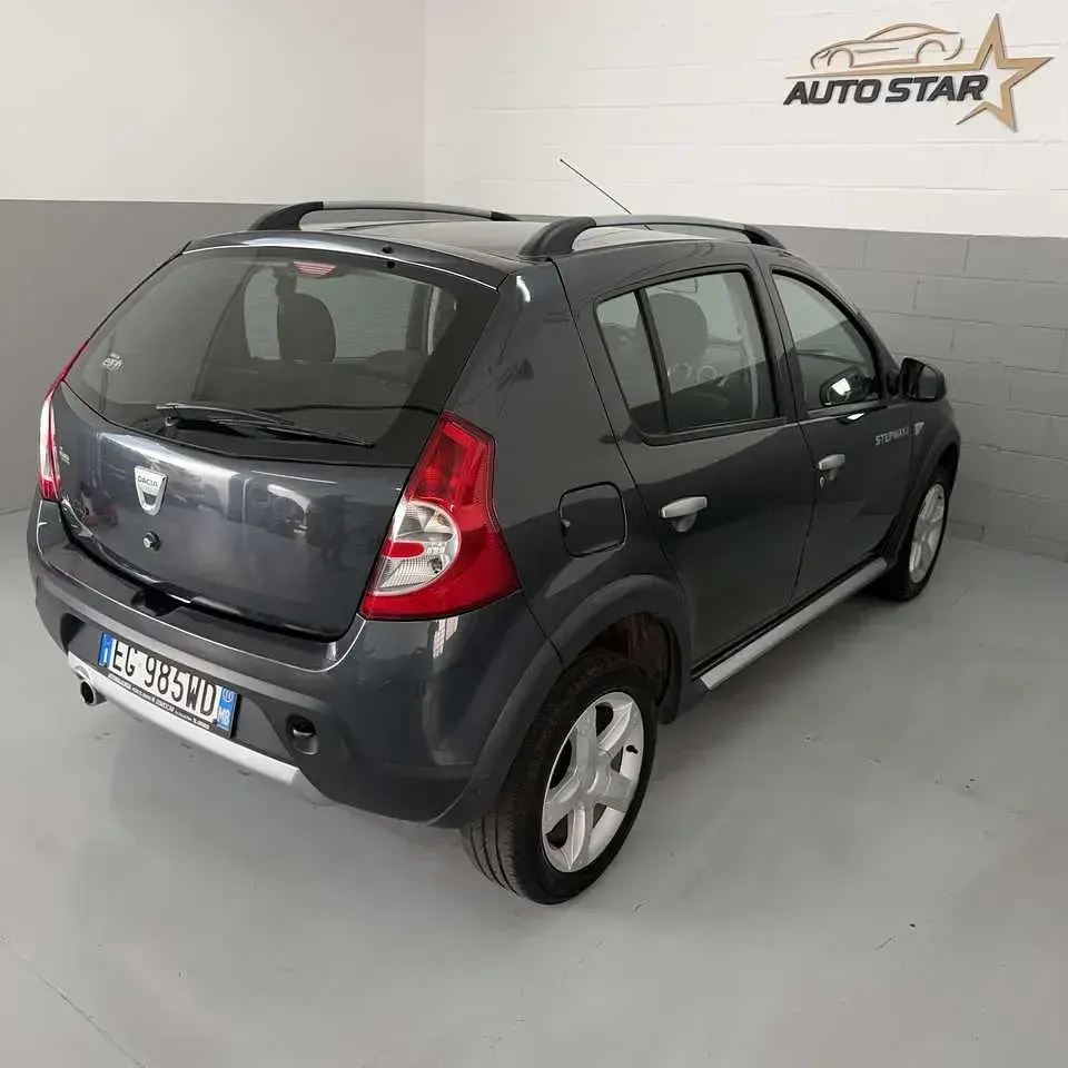 Usata Dacia Sandero Stepway 84 CV (61 kW) 2011 Other Berlina