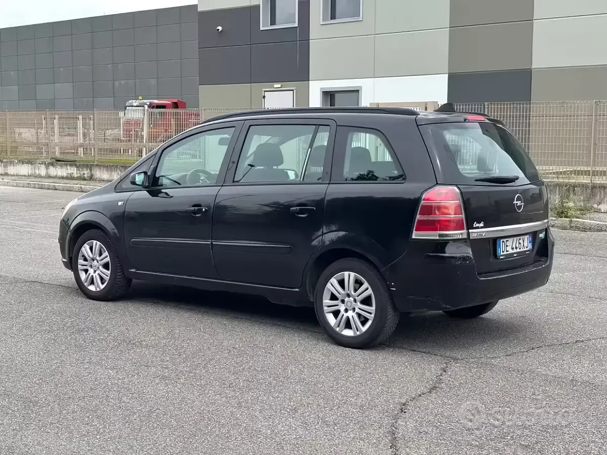 Gebraucht Opel Zafira 94 PS (69 kW) 2006 Schwarz Van / Kleinbus
