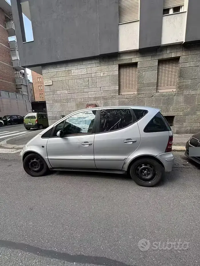 Usata Mercedes A200 Elegance 102 CV (75 kW) 2004 Grigio Berlina