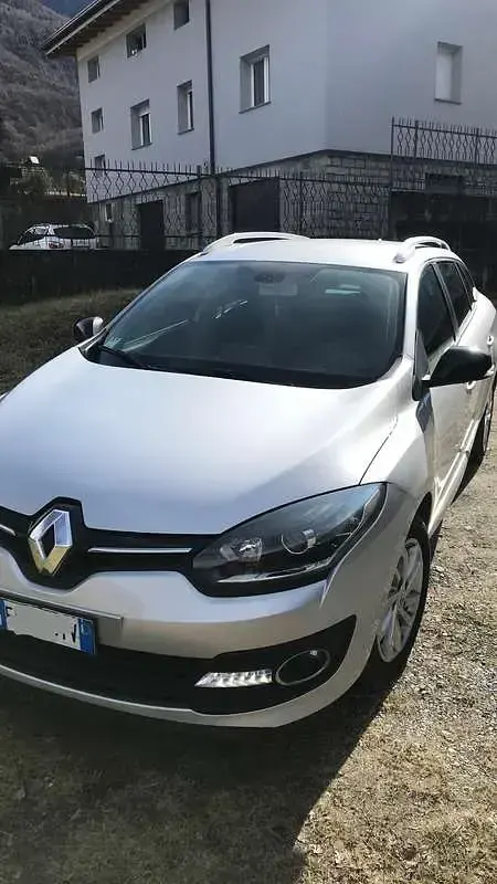 Usata Renault Mégane GrandTour LIMITED 110 CV (80 kW) 2016 Grigio Station wagon