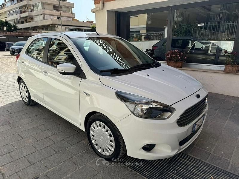 Bianco Usata 2018 Ford Ka Due volumi | 9950 € (Buon prezzo) - Immagine 1/4
