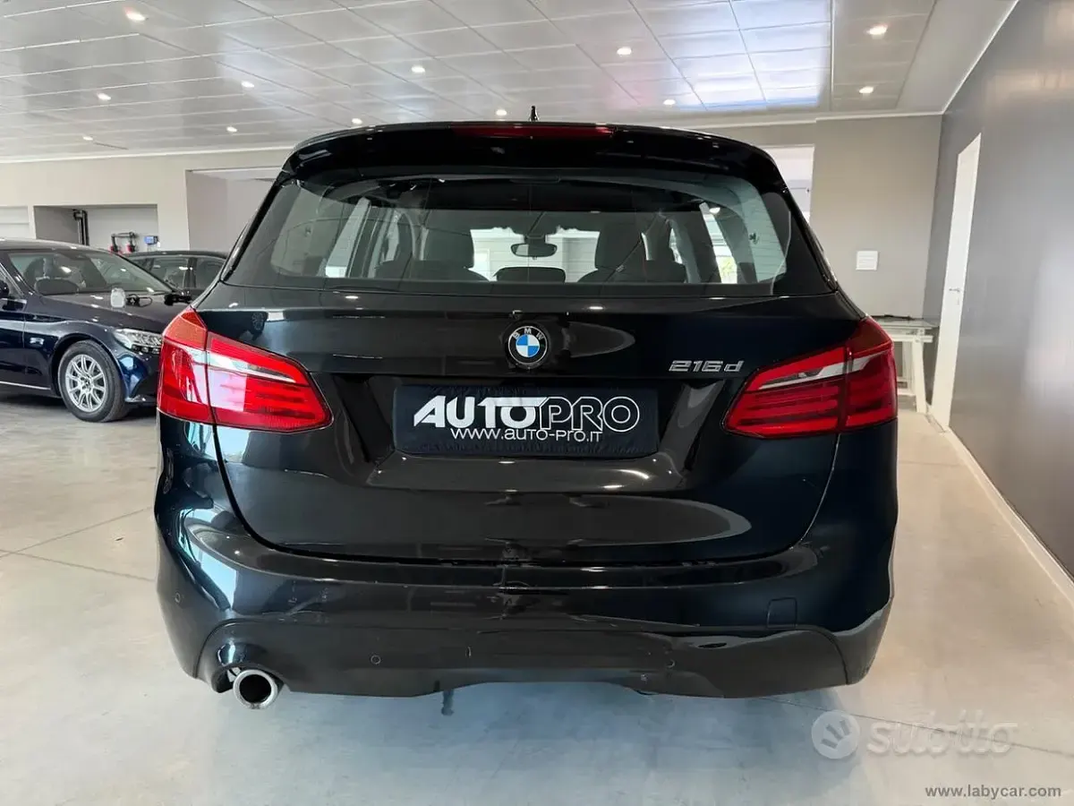 Usata BMW 216 Active Tourer 116 CV (85 kW) 2021 Nero Monovolume