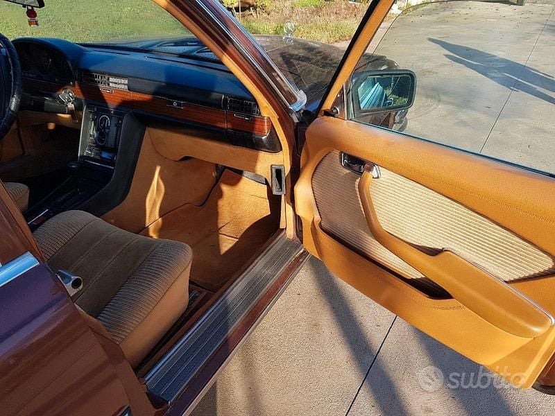 Usata Mercedes 280 1970 Marrone Berlina