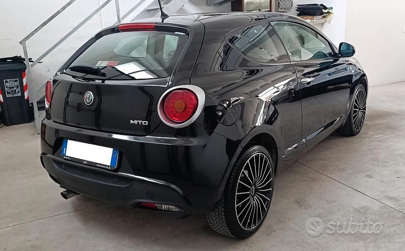 Usata Alfa Romeo MiTo Progression 78 CV (57 kW) 2017 Nero Utilitaria