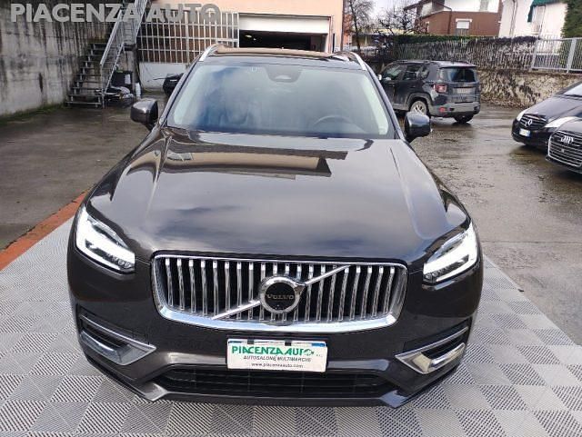 Usata Volvo XC90 Plus 235 CV (172 kW) 2022 Grigio scuro metallizzato SUV