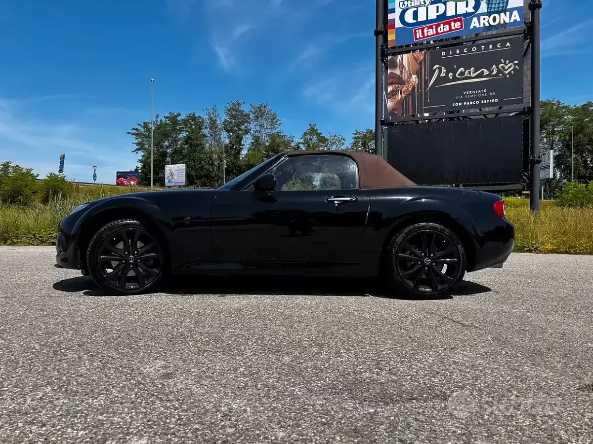 Usata Mazda MX5 126 CV (92 kW) 2013 Nero Cabrio