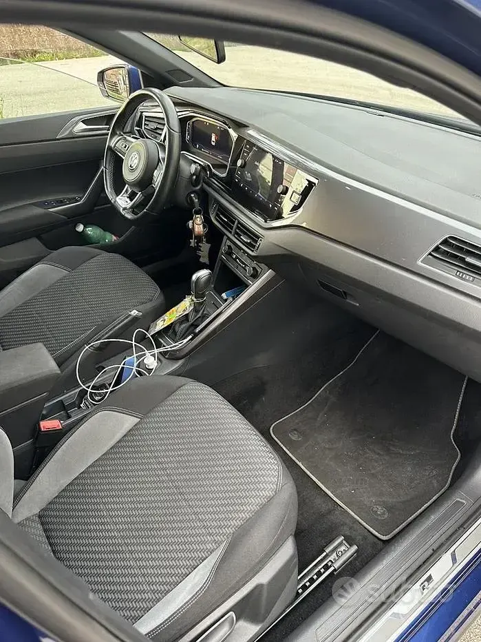 Usata VW Polo R-line 110 CV (80 kW) 2018 Bluazzurro Utilitaria