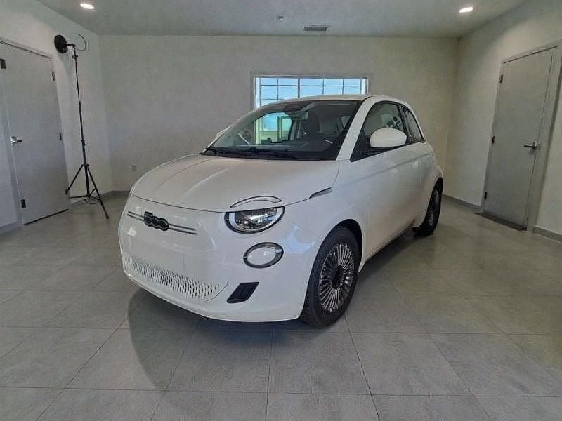 Usata Fiat 500e 86 kW (118 CV) 2024 Bianco Berlina