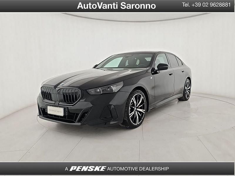 Nero Usata 2025 BMW 520 M Sport Berlina | 55.960 € (Super prezzo) - Immagine 1/3