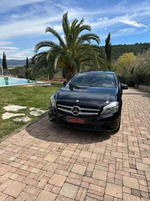 Usata Mercedes A180 109 CV (80 kW) 2014 Nero Berlina