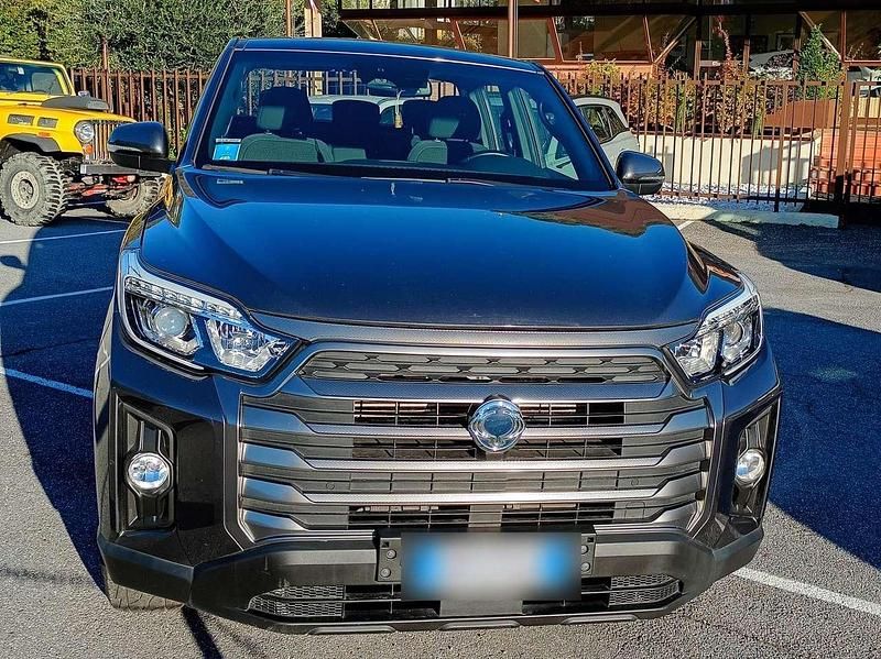 Usata Ssangyong (KGM) Rexton 203 CV (149 kW) 2023 Grigio SUV