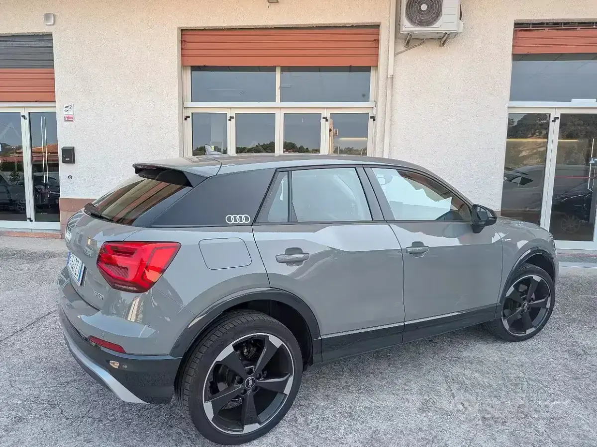Usata Audi Q2 S-Line 150 CV (110 kW) 2026 Grigio SUV