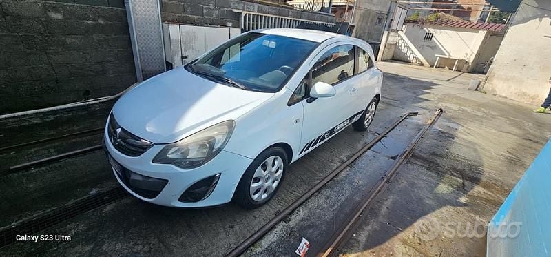 Usata Opel Corsa 85 CV (62 kW) 2015 Bianco Berlina