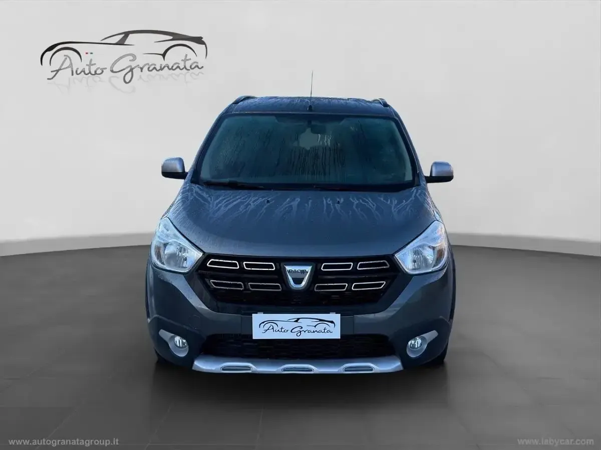 Usata Dacia Lodgy Stepway 110 CV (80 kW) 2017 Gray Monovolume