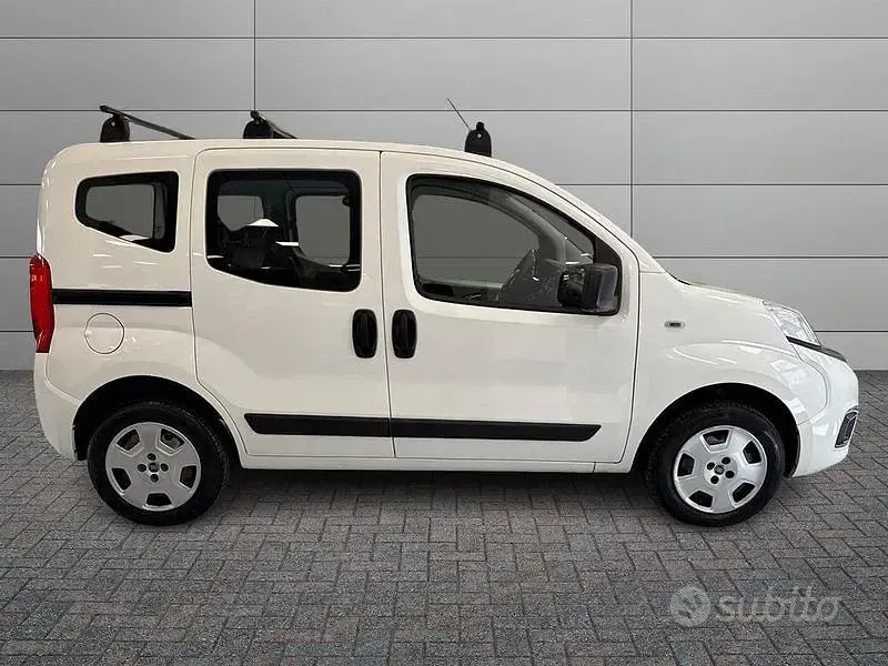 Usata Fiat Qubo Easy 77 CV (56 kW) 2018 Bianco Monovolume
