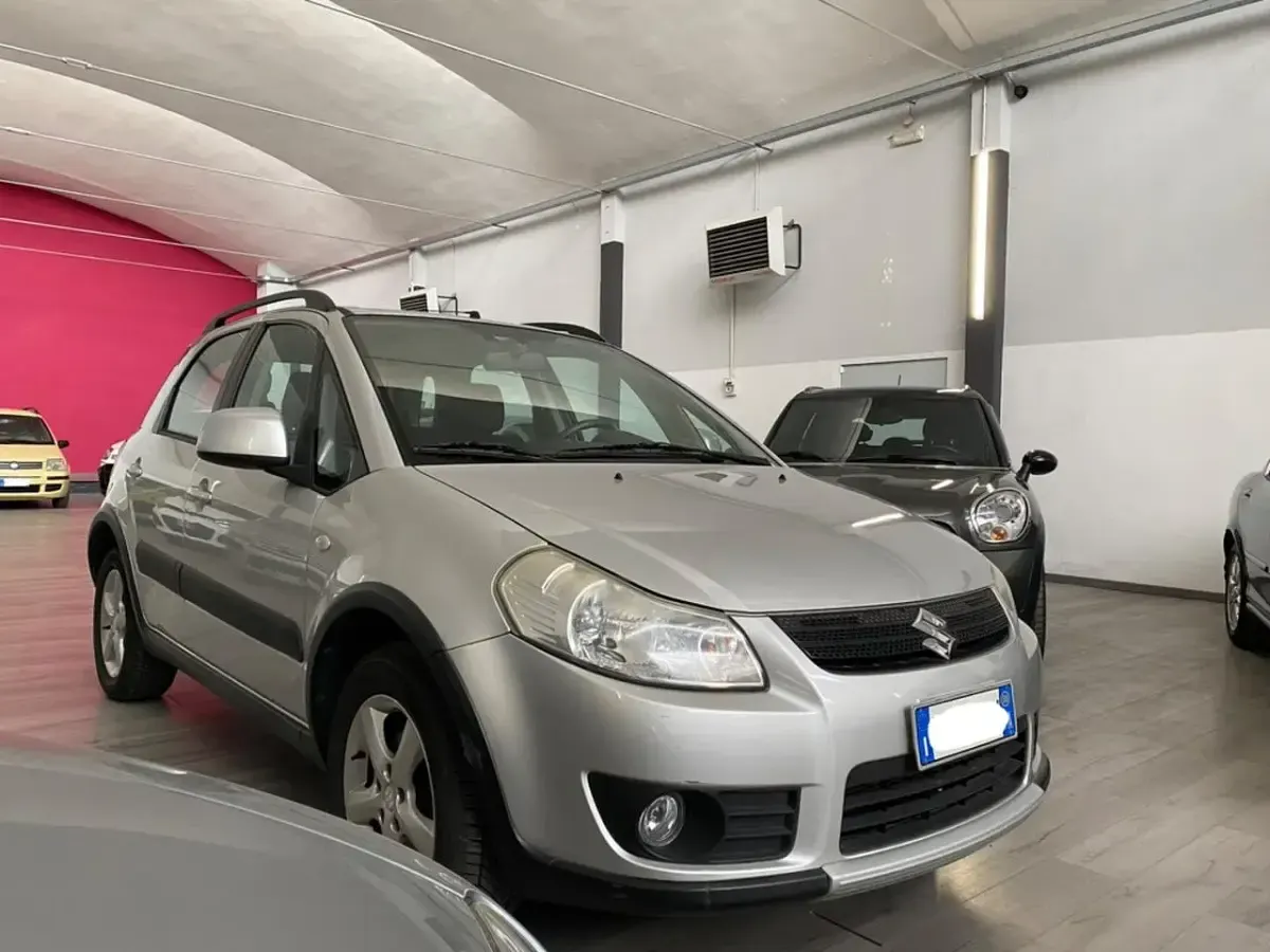 Usata Suzuki SX4 107 CV (78 kW) 2008 Argento SUV