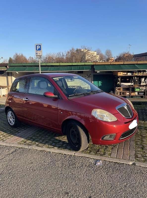 Usata Lancia Ypsilon 60 CV (44 kW) 2008 Utilitaria