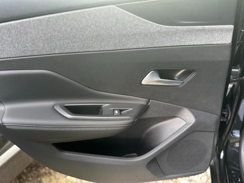 Usata Peugeot 308 Allure 131 CV (96 kW) 2024 Grigio Berlina