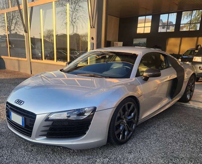 Argento Usata 2008 Audi R8 Coupé Ambiente Coupé | 64.800 € (Super prezzo) - Immagine 1/4