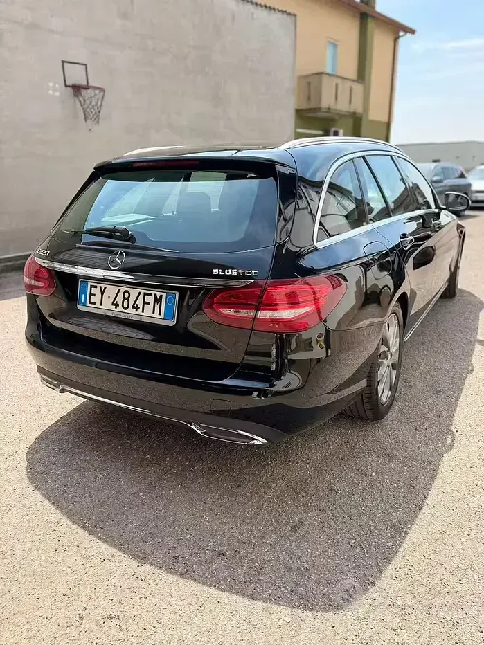 Usata Mercedes C220 Premium 170 CV (125 kW) 2015 Nero Station wagon