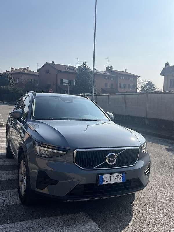 Usata Volvo XC40 163 CV (119 kW) 2022 Grigio SUV