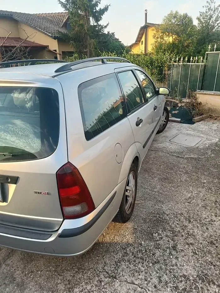 Usata Ford Focus 100 CV (73 kW) 2002 Station wagon