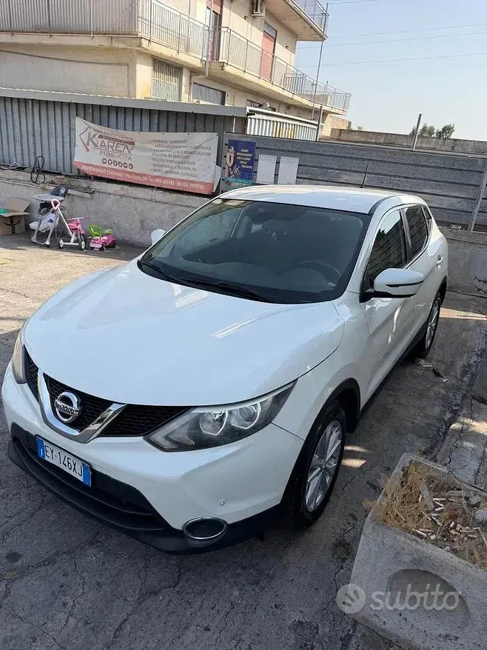 Usata Nissan Qashqai 2015 Bianco SUV
