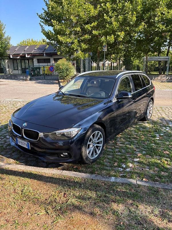 Usata BMW 320 190 CV (139 kW) 2017 Blu Station wagon