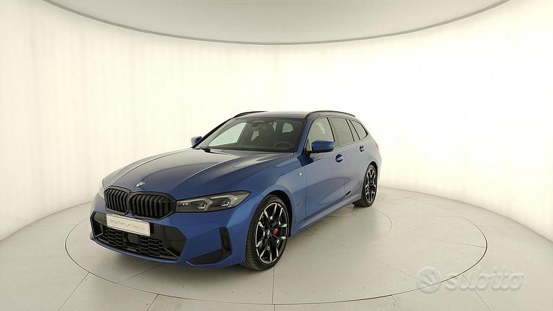 Blu Usata 2024 BMW 320e M Sport Station wagon | 47.800 € (Buon prezzo) - Immagine 1/4