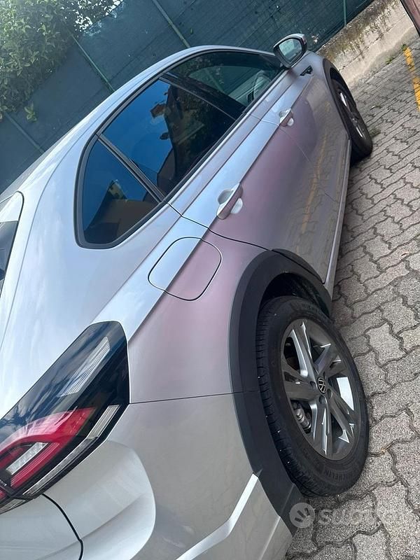 Usata VW Taigo 110 CV (80 kW) 2024 Grigio SUV