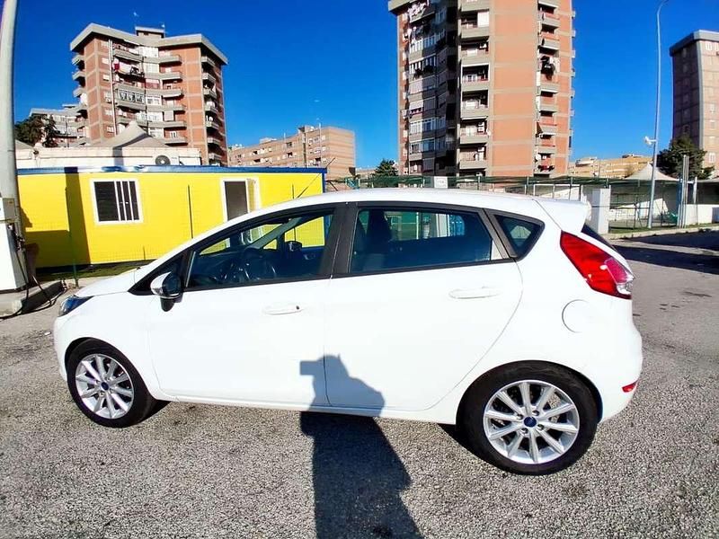 Usata Ford Fiesta Titanium 60 CV (44 kW) 2014 Berlina