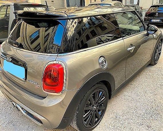 Begagnad Mini Cooper SD Hype 170 HK (125 kW) 2017 Halvkombi