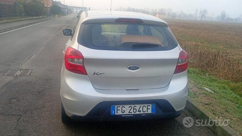 Begagnad Ford Ka Plus 2016 Halvkombi
