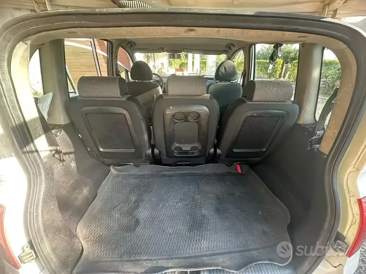 Usata Fiat Multipla 120 CV (88 kW) 2010 Bianco Monovolume