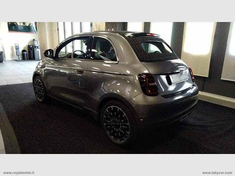 Usata Fiat 500C La Prima 42 kW (58 CV) 2021 Grigio Cabrio