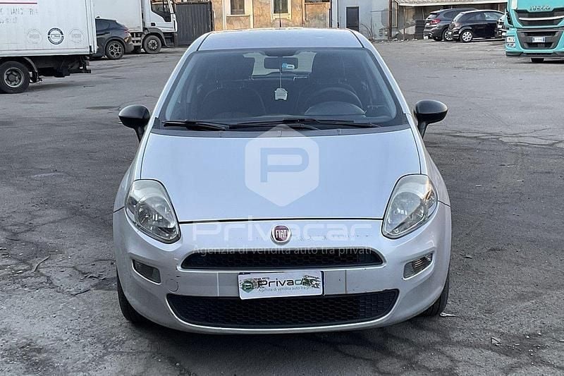 Usata Fiat Punto Street 69 CV (50 kW) 2018 Grigio Berlina