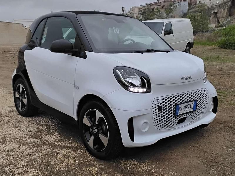 Usata Smart ForTwo Coupé 41 kW (56 CV) 2020 Bianco Utilitaria