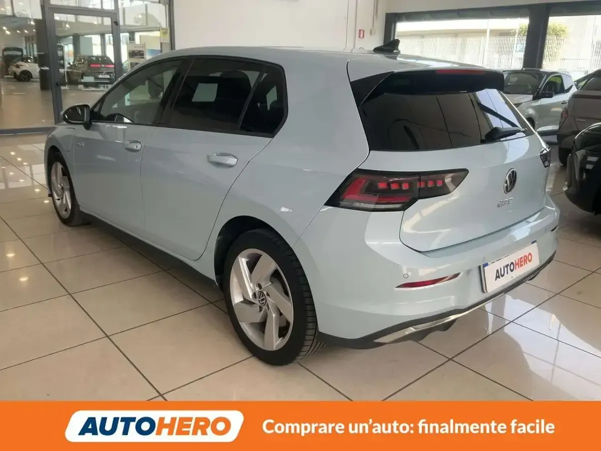 Usata VW Golf VIII GTE 177 CV (130 kW) 2025 Blu/azzurro Berlina