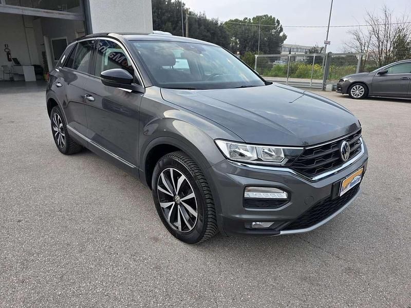 Usata VW T-Roc Advance 150 CV (110 kW) 2019 Grigio SUV
