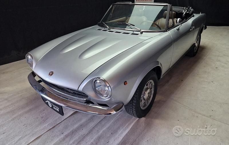 Usata Fiat 124 Spider S 90 CV (66 kW) 1970 Cabrio