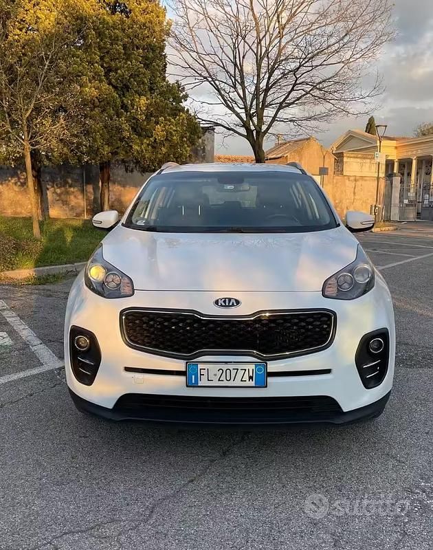 Second-hand Kia Sportage 141 CP (103 kW) 2017 Alb SUV