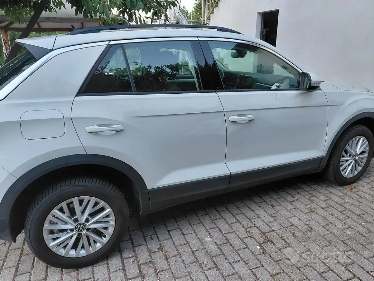 Usata VW T-Roc Style 150 CV (110 kW) 2022 Bianco SUV